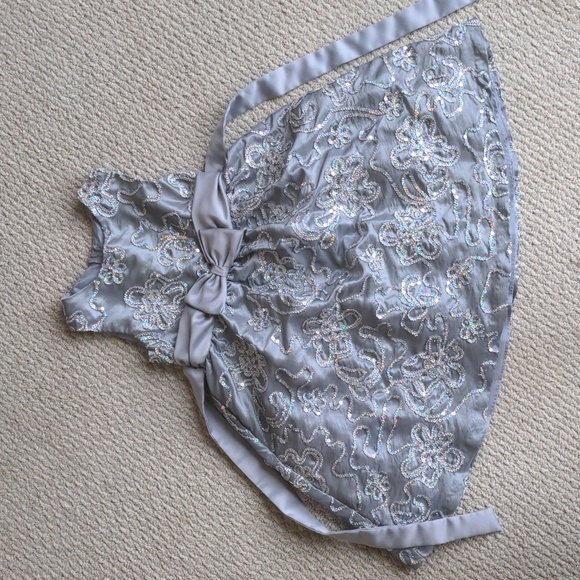 Rare Editions Other - Adorable silver sparkly little girls formal dress